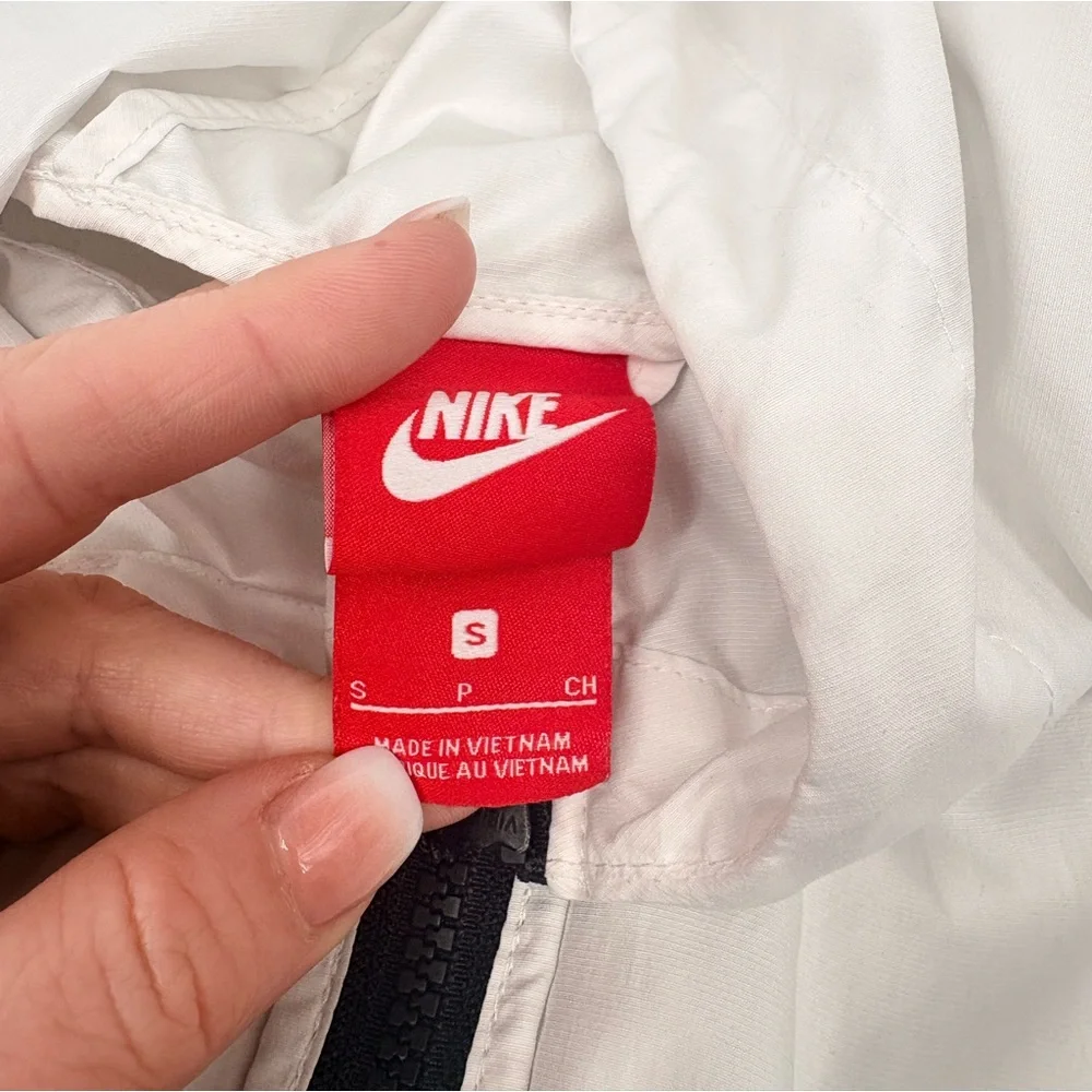 Nike Sportswear Windrunner Windbreaker Women's Jacket White-Black - Picture 5 of 7